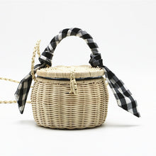 Load image into Gallery viewer, New rattan bag